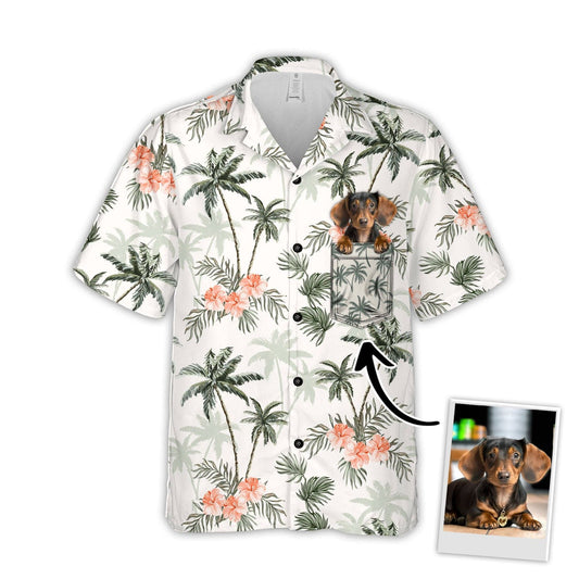Chemise hawaïenne personnalisée avec visage d’animal de compagnie | Cadeau personnalisé pour les amoureux des animaux de compagnie | Chemise Aloha de couleur blanche à motif floral de palmiers et de guépards avec poche
