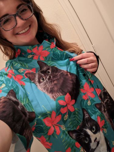 Chemise hawaïenne personnalisée pour les amateurs de chiens | Cadeau personnalisé pour les amoureux des chiots | Chemise Aloha couleur menthe à motif feuilles et fleurs