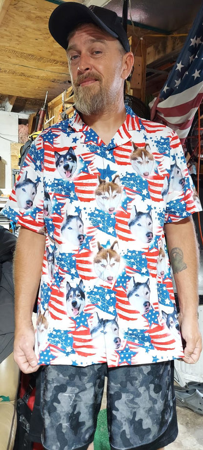Chemise hawaïenne personnalisée avec visage d’animal de compagnie | Cadeau personnalisé pour les amoureux des animaux de compagnie | Chemise Aloha à motif de feuilles rouges et bleues